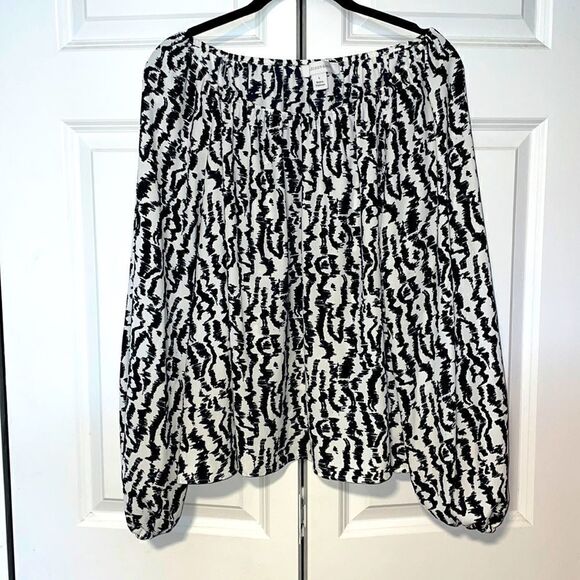 Madison Grey off the shoulder blouse - Picture 1 of 5
